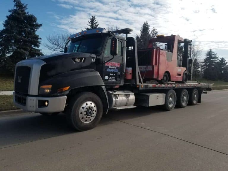 Magnum Towing Truck Forklift