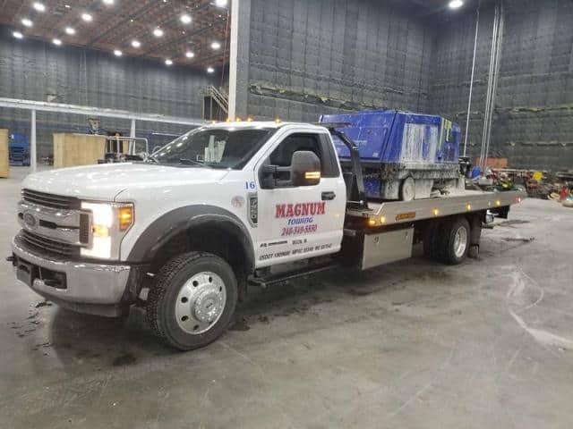 Magnum Towing Livonia Hall Truck